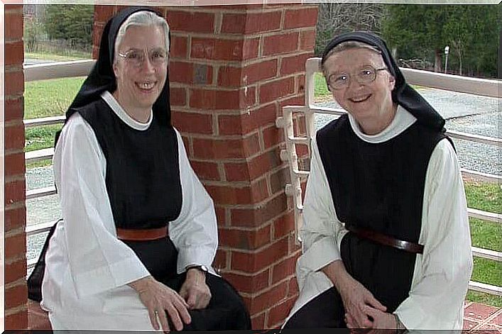 Nuns participating in a study on cognitive reserve